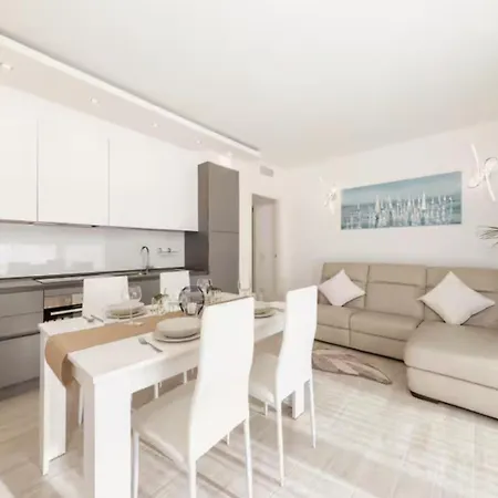 Appartamento Elegante Con Piscina A Lido di Jesolo