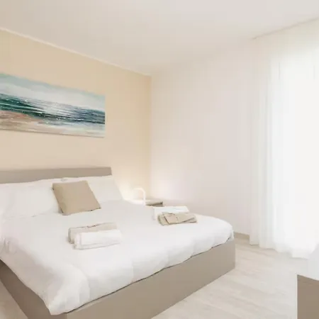 Elegante Con Piscina A Lido di Jesolo